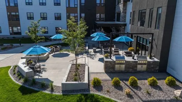 Situated in Bismarck!, Studio 1/ba, Elevator