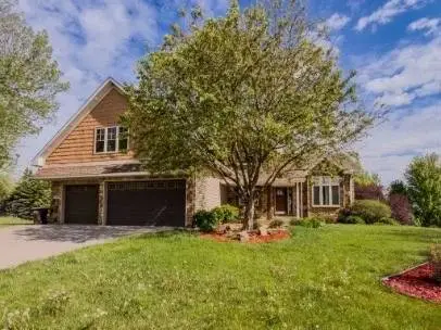 Stunning 5-bedroom, 4-bathroom home in Rogers