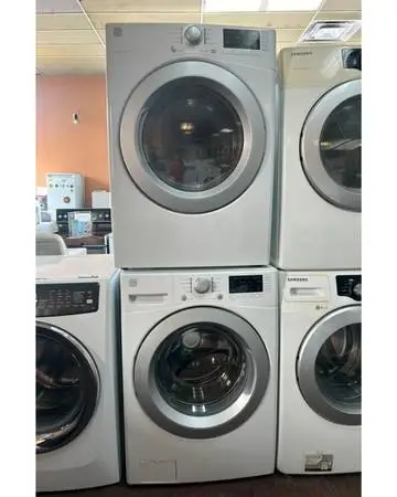 Kenmore Washer and Dryer Set