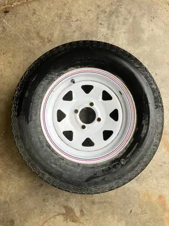New Trailer Tire & Rim - ST175/80/D13