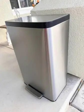 KOHLER - 47L ( 13 Gallon ) Stainless Steel Kitchen Step Trash Can.