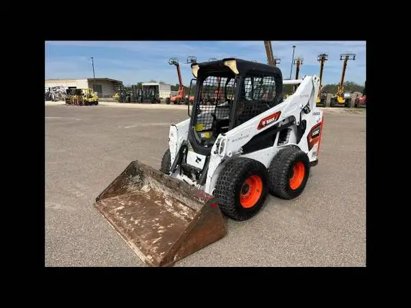 2022 Bobcat S590
