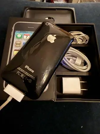 iPhone 3Gs 8GB Unlocked