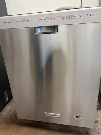 Kitchen Aid Stainless Steel with Stainless Tub