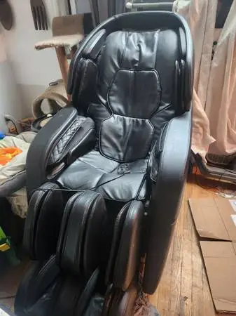 Massage chair legacy 4