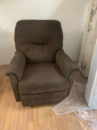 Recliner in Excellent Condition