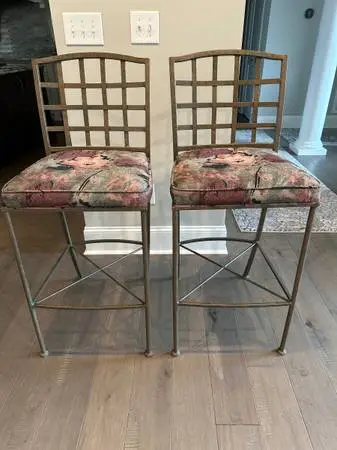 Beautiful Ornate (2) Bar Stools Heavy Duty