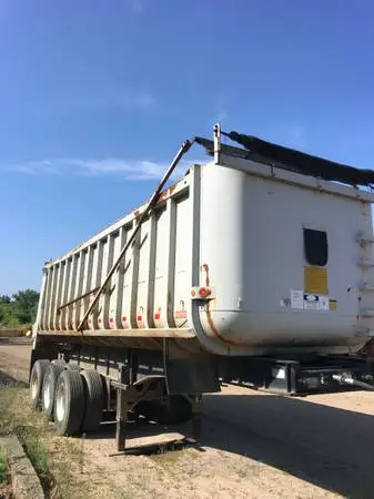 Fruehauf 1988 - 24 FT steel Lead