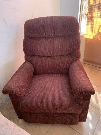 LAZBOY Recliner in Great Condition-Swivels & Rocks Also