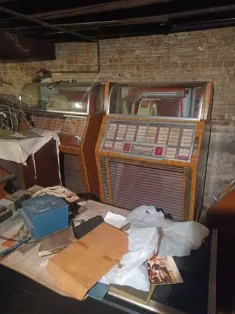 Wanted! Your Old Jukebox