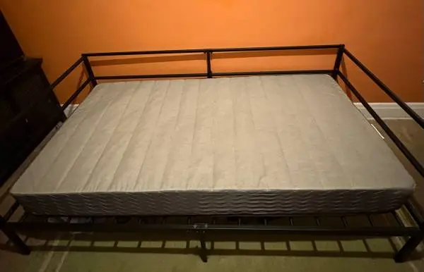 Daybed W/ Mattress