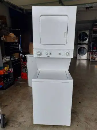 Washer and electric Dryer combo 24 inches