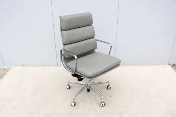 Mid-Century Modern Herman Miller Eames Gray Soft Pad Executive Chair