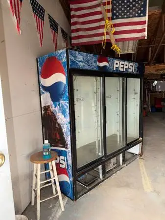3 door commercial PEPSI pop COOLER