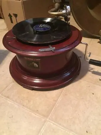 Vintage his masters voice hand crank recor player