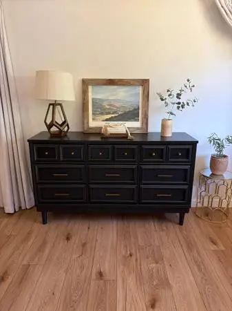 Vintage MCM 9 Drawer Dresser