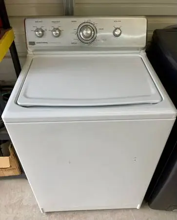 #29 Maytag Washer. Timer Operated. Regular Size Capacity