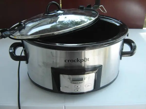 *CROCK-POT 6 Qt Cook & Carry Programmable Slow Cooker w/ Timer. NEW*