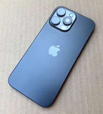 Unlocked - Apple iPhone 16 Pro Max (256 GB) Black Titanium