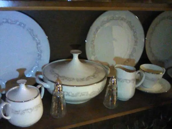 1960s Noritake Ivory China 12 serving set, Only Used Once