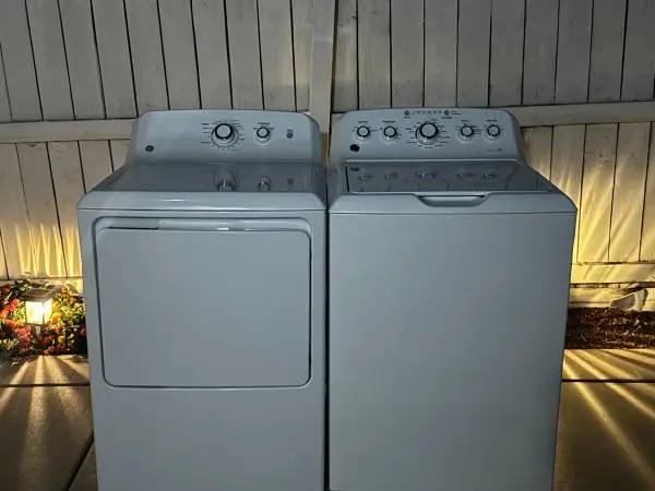 Free Delivery - Matching Washer And Dryer