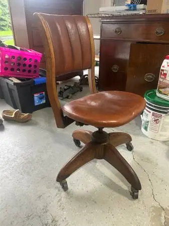 Vintage W.H.Gunlocke NY Industrial Swivel Desk Chair c.1900’s
