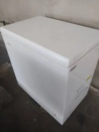 7 cubic box freezer ( 1 yr old)