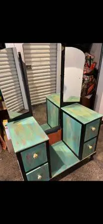 Vintage vanity