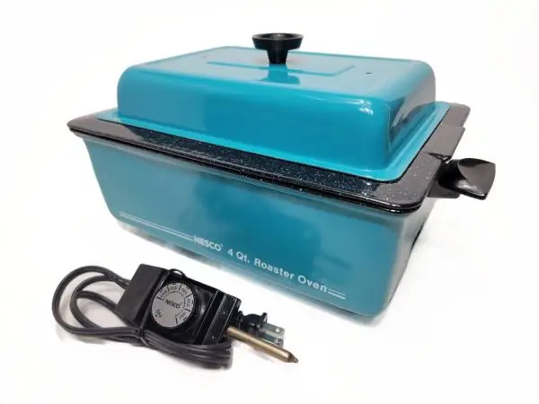 Vintage Nesco 4 Qt Roaster Oven, Teal Turquoise, Tested, USA, 600W
