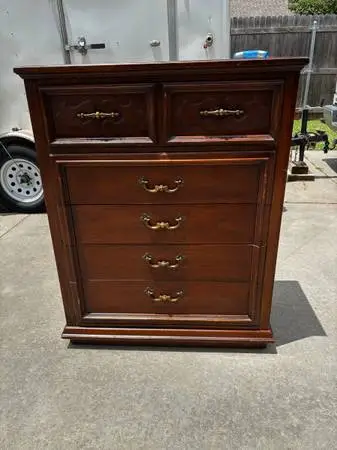 PRICE REDUCED Flawless 5 Drawer Mahogany Chest of Drawers