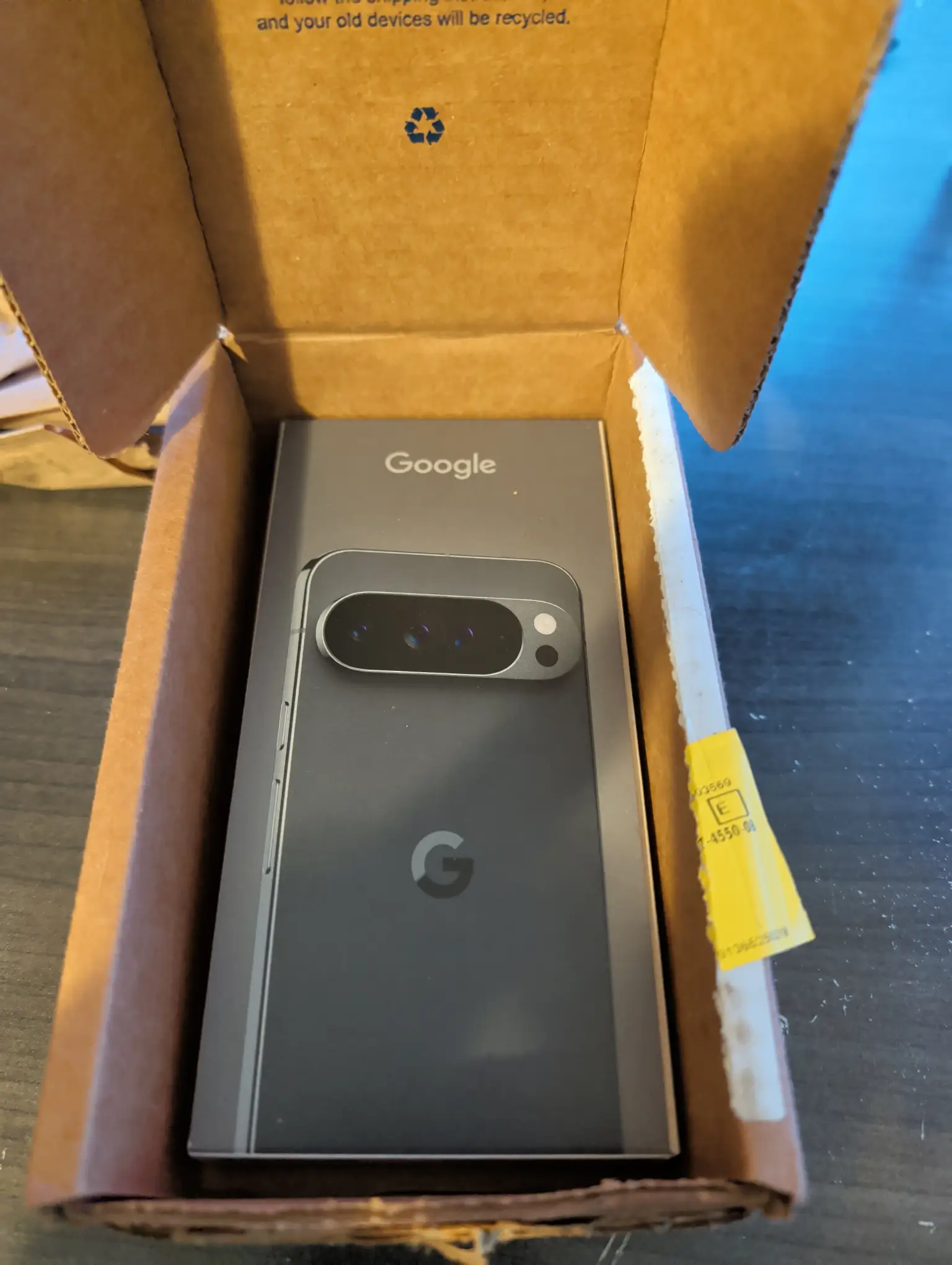 Google Pixel 10 Pro XL, 512 GB, Obsidian, Unlocked, Factory New