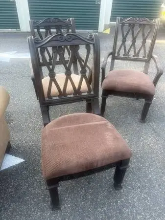 8 CHAIR DINING SET