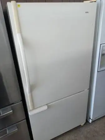 🌲Kenmore almond bottom freezer refrigerator