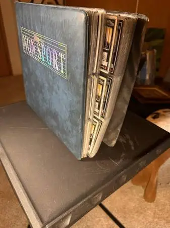 100s of Star Trek Trading Cards 1994 1995 1997 & 1999 Binder w Inserts