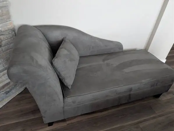 Chaise Lounge