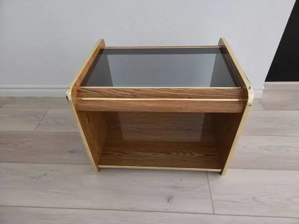 Corner Table