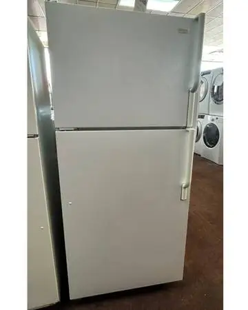 Maytag Top Freezer Refrigerator in White