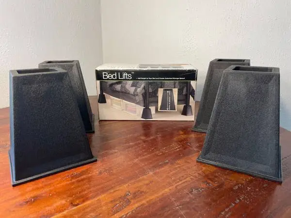 7 HD Bed Post Lifts (also for Couch)