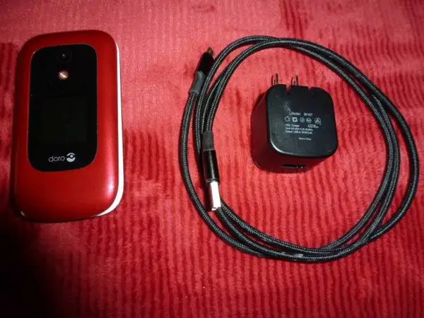 Consumer Cellular Doro flip phone