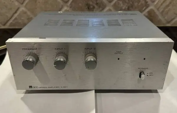TOA A-901 Vintage Amplifier