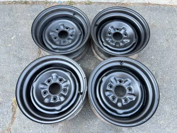 Four Chevy car 14x6 in drum brake steelies Olds, Buick, pontiac
