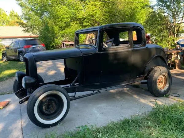 1932 Ford 5window coupe project steel body aftermarket frame rails