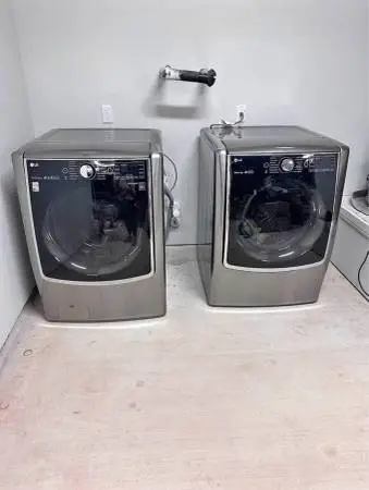 Amazing LG Large Capacity Washer and Dryer