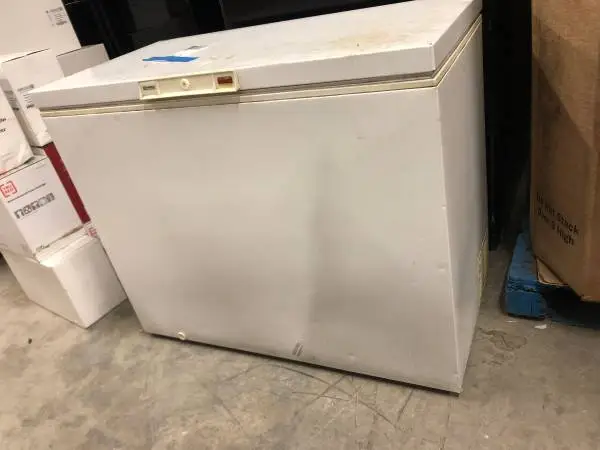 Kenmore 17301 15 Cu Ft Chest Deep Freezer 42-inch White Work GREAT OBO