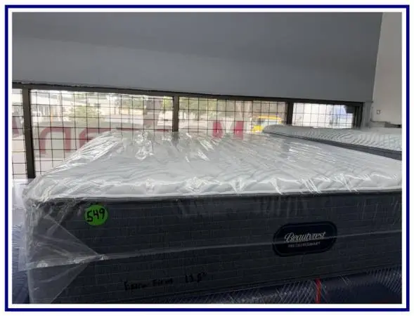 QUEEN SIZE SIMMONS BEAUTYREST PRESSURESMART (EXTRA-FIRM) MATTRESS BED