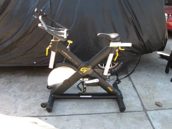 LeMond Revmaster Pro Hoist Fitness kevlar belt magnetic spin bike