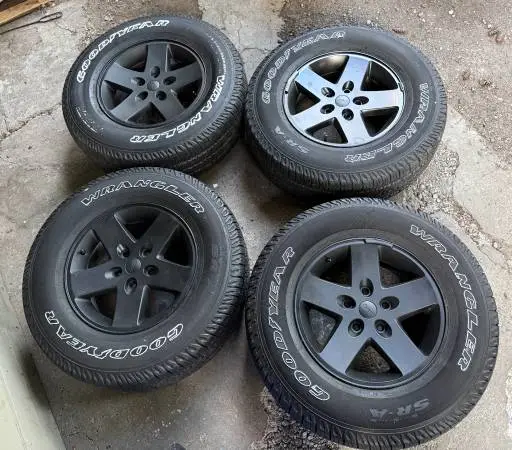 JEEP 17INCH WHEEL SET