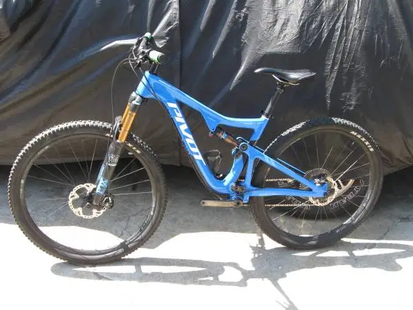 Pivot Mach 429 Trail 17.5 fm 11sp 29 tire full-susp. disc mtn bike