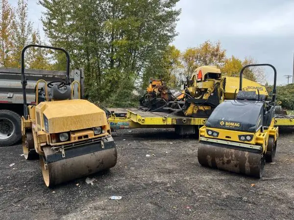Cat CB24 Asphalt Roller obo - Retirement sale more available