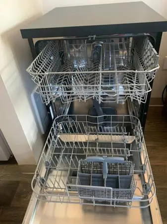 GE 24-in Portable Dishwasher (large dents)